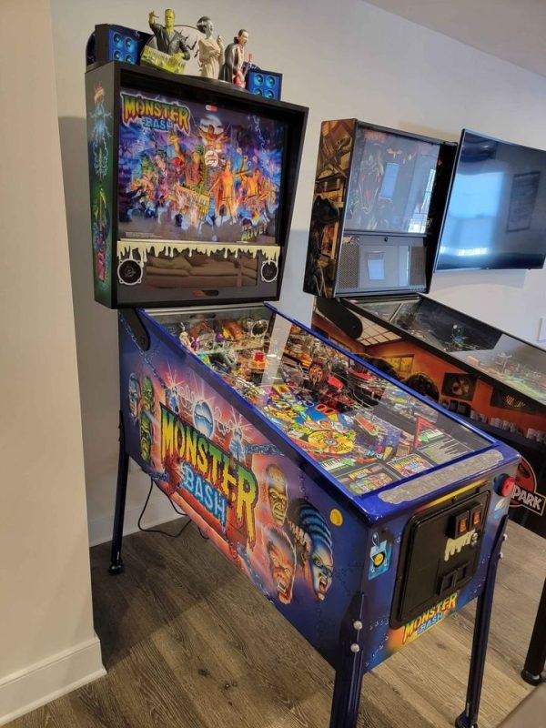 Monster Bash Pinball machine