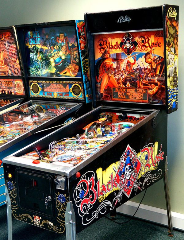 Black Rose Pinball Machine